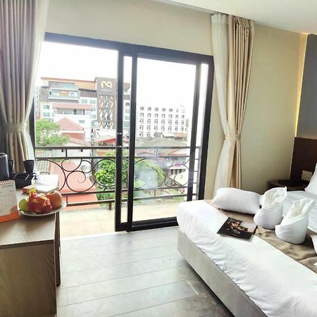 Lucie Hotel Vientiane Bagian luar foto