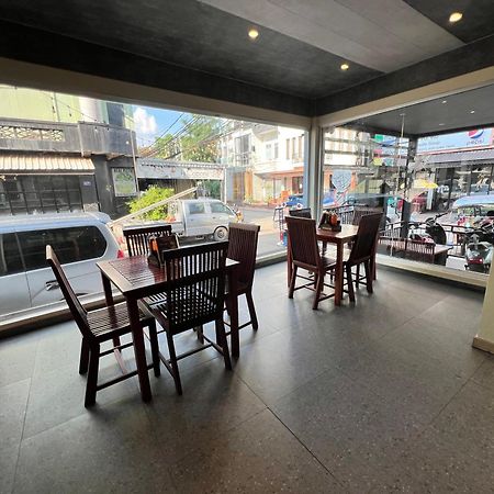 Lucie Hotel Vientiane Bagian luar foto