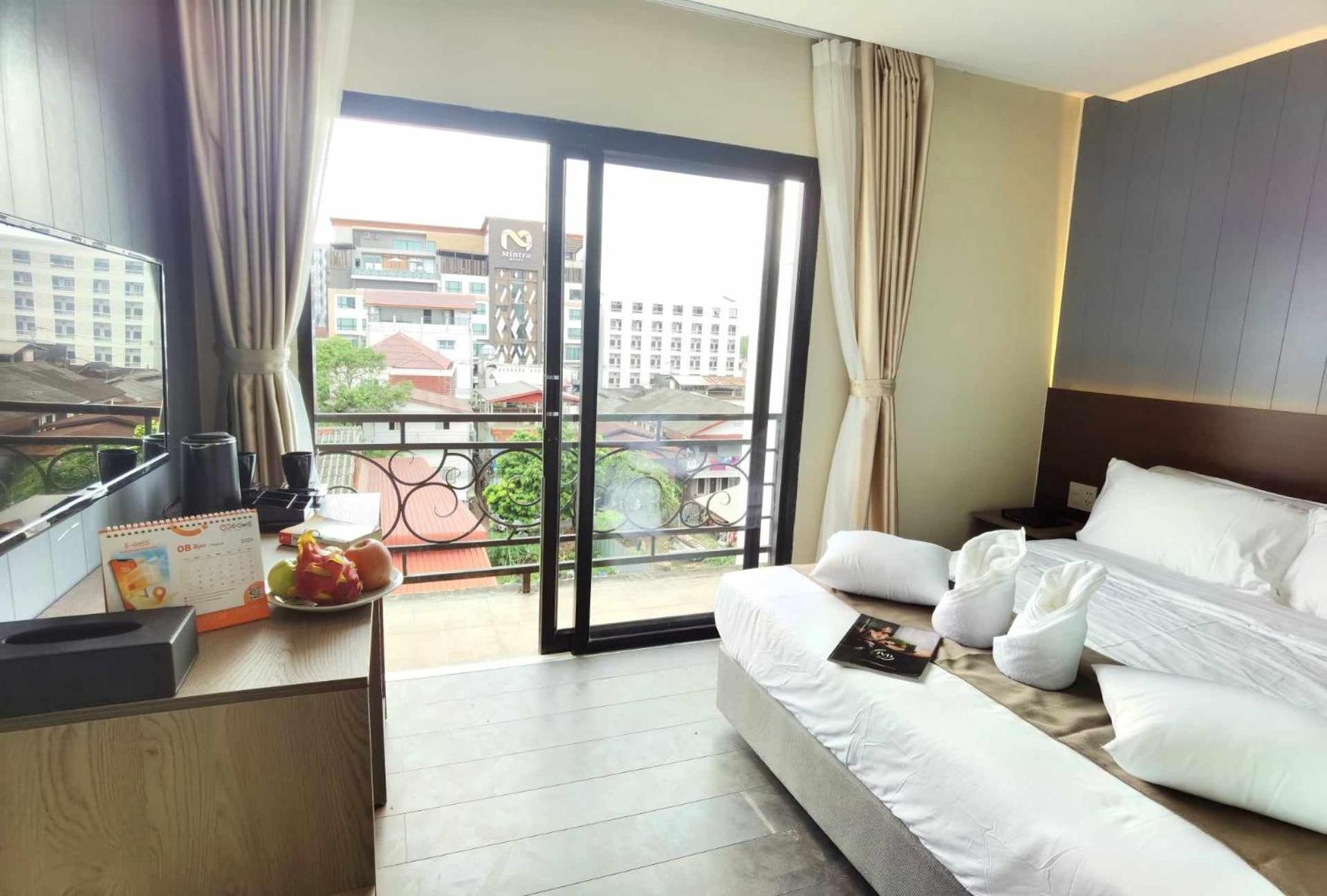 Lucie Hotel Vientiane Bagian luar foto