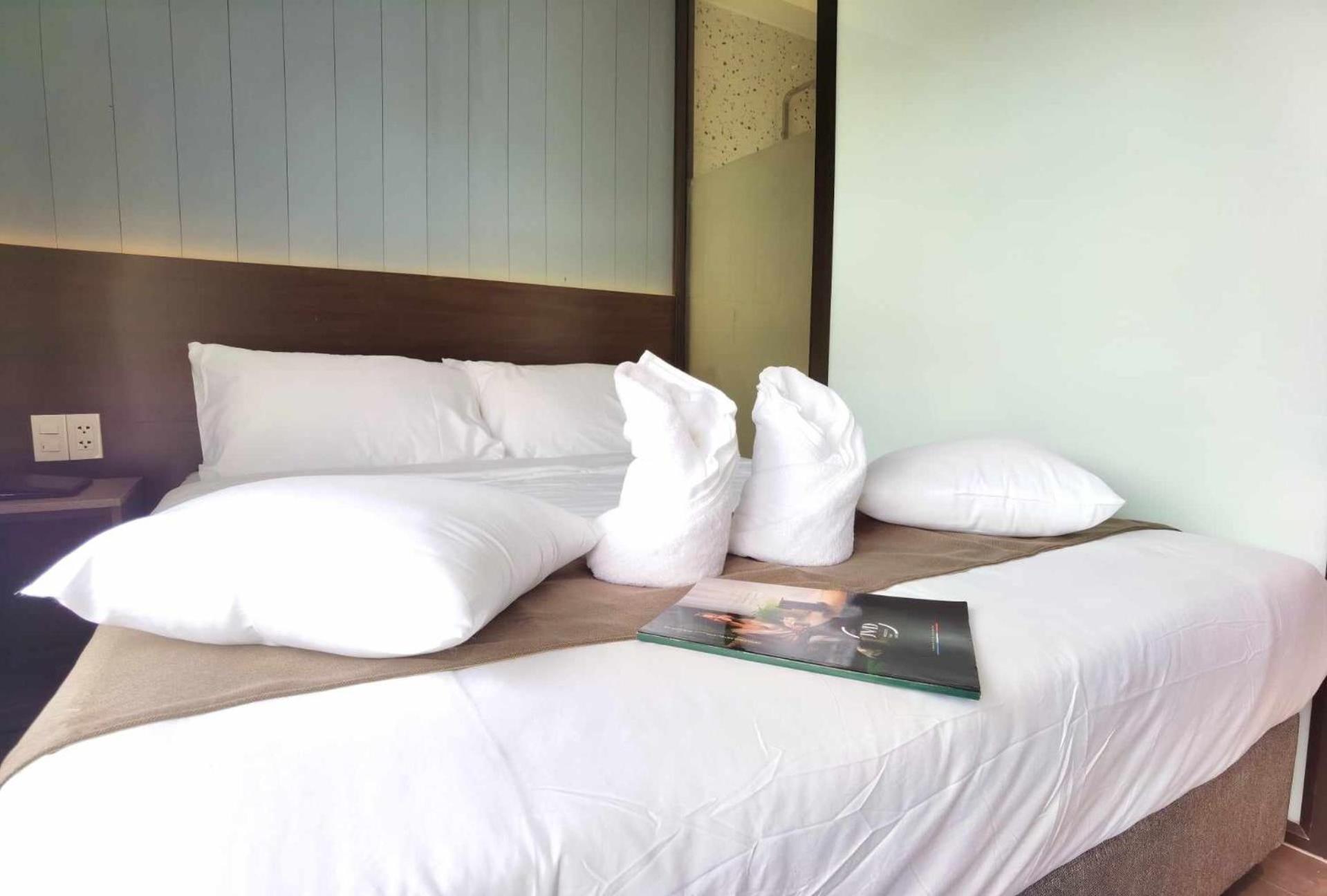 Lucie Hotel Vientiane Bagian luar foto